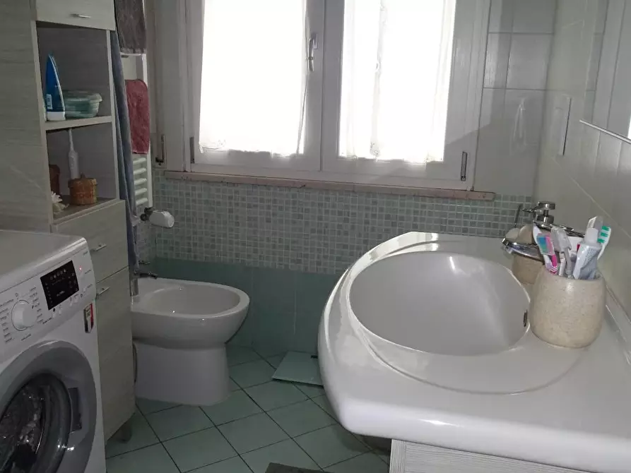 Immagine 22 di Mansarda in vendita  a Cascina