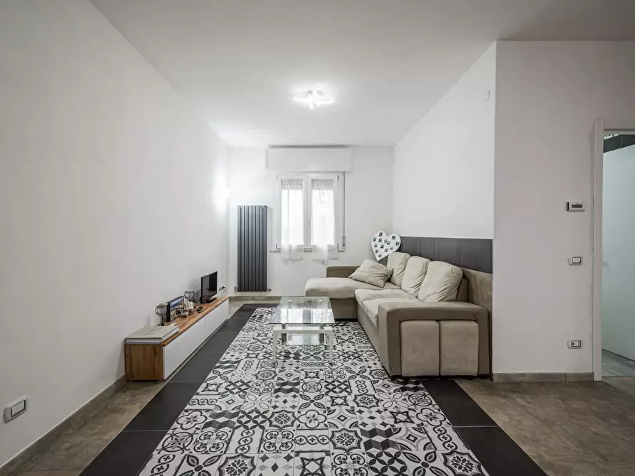 Immagine 2 di Appartamento in vendita  a Bagnolo In Piano