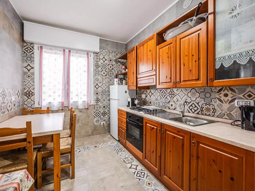 Immagine 18 di Appartamento in vendita  a Bagnolo In Piano