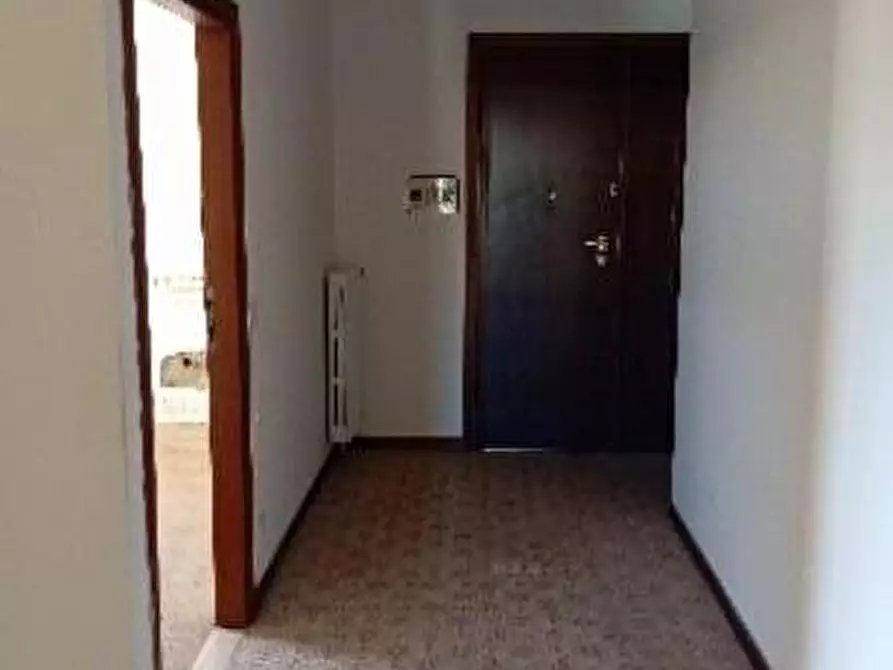 Immagine 11 di Appartamento in vendita  a Poggibonsi