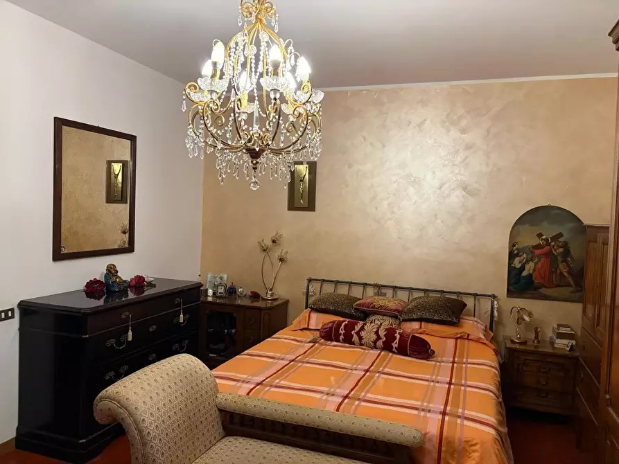 Immagine 9 di Appartamento in vendita  a Massa