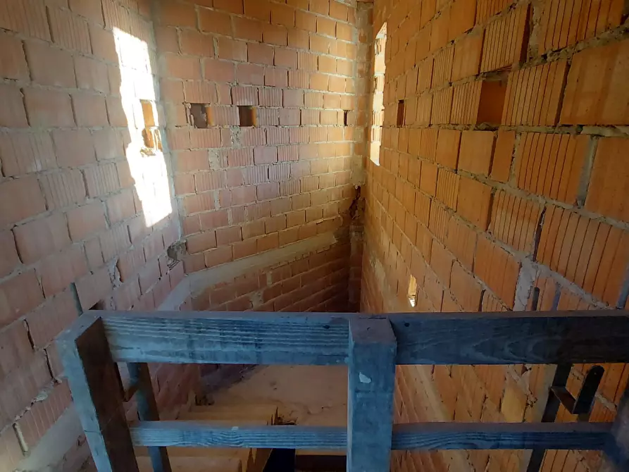 Immagine 10 di Villa in vendita  a Massarosa