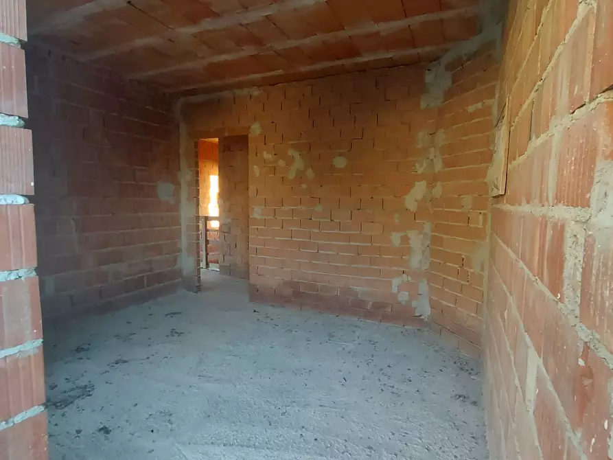 Immagine 12 di Villa in vendita  a Massarosa