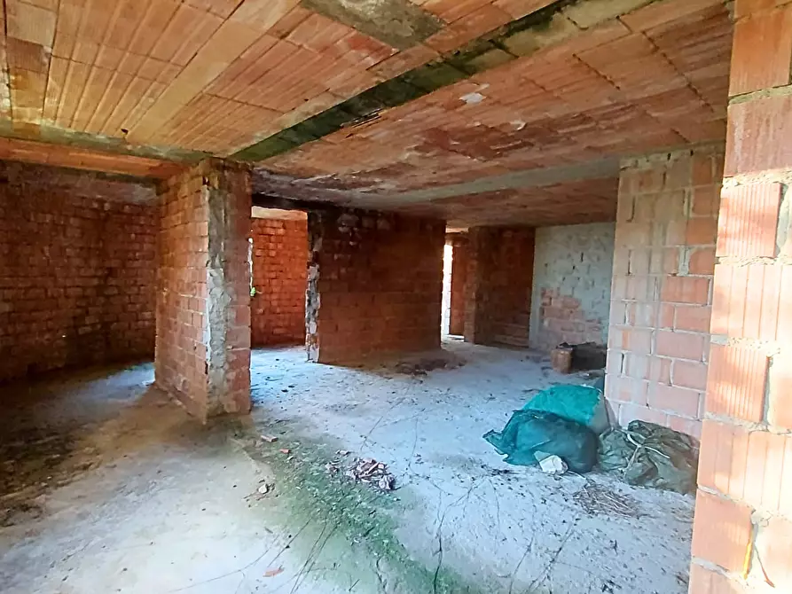 Immagine 3 di Villa in vendita  a Massarosa