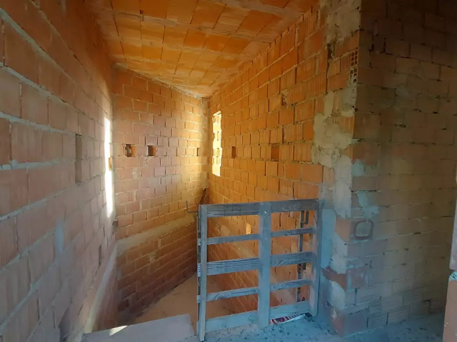 Immagine 21 di Villa in vendita  a Massarosa