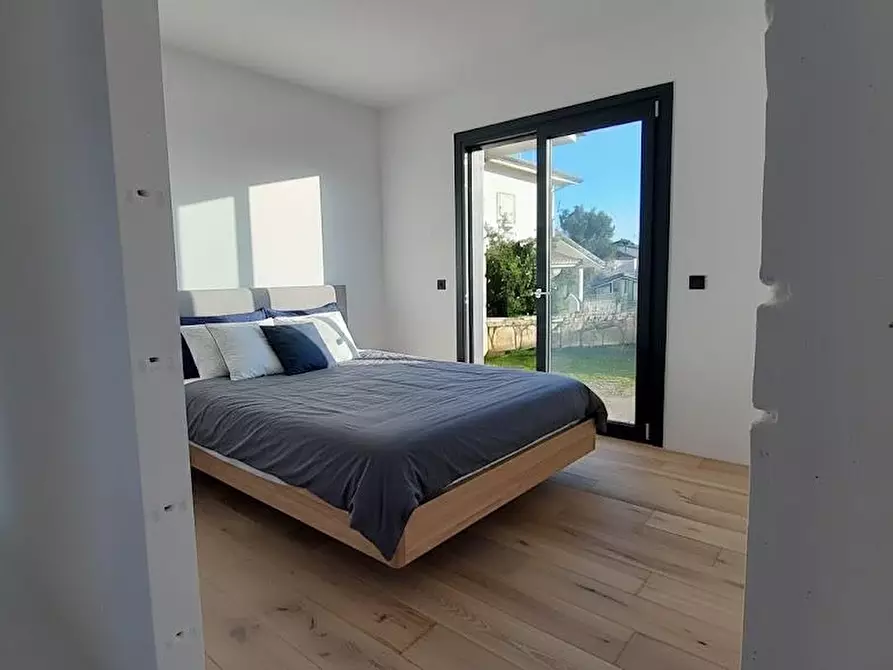 Immagine 34 di Villa in vendita  a Massarosa