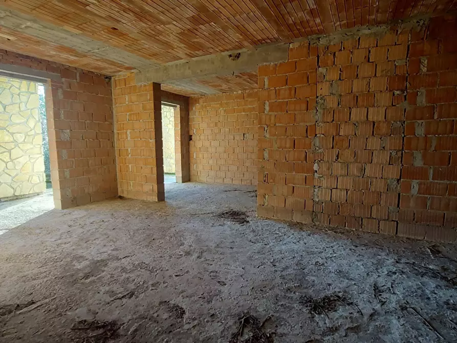 Immagine 23 di Villa in vendita  a Massarosa