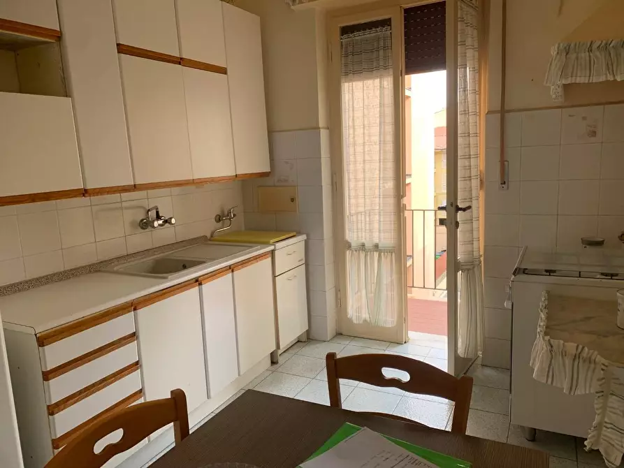 Immagine 5 di Appartamento in vendita  a Livorno