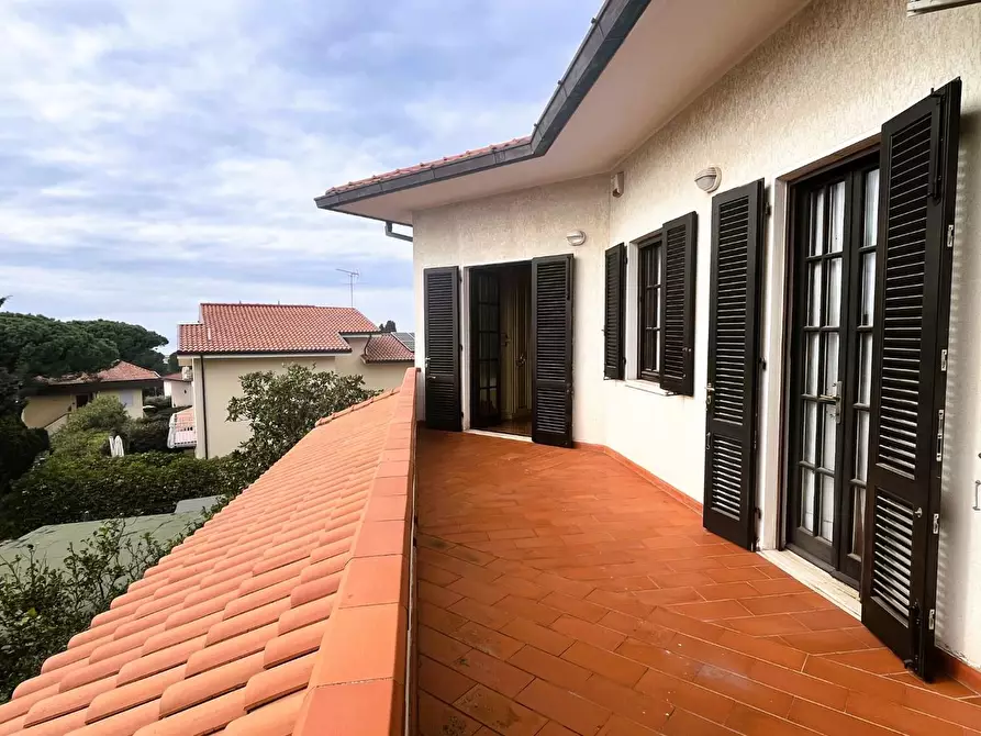 Immagine 23 di Villa in vendita  a Rosignano Marittimo