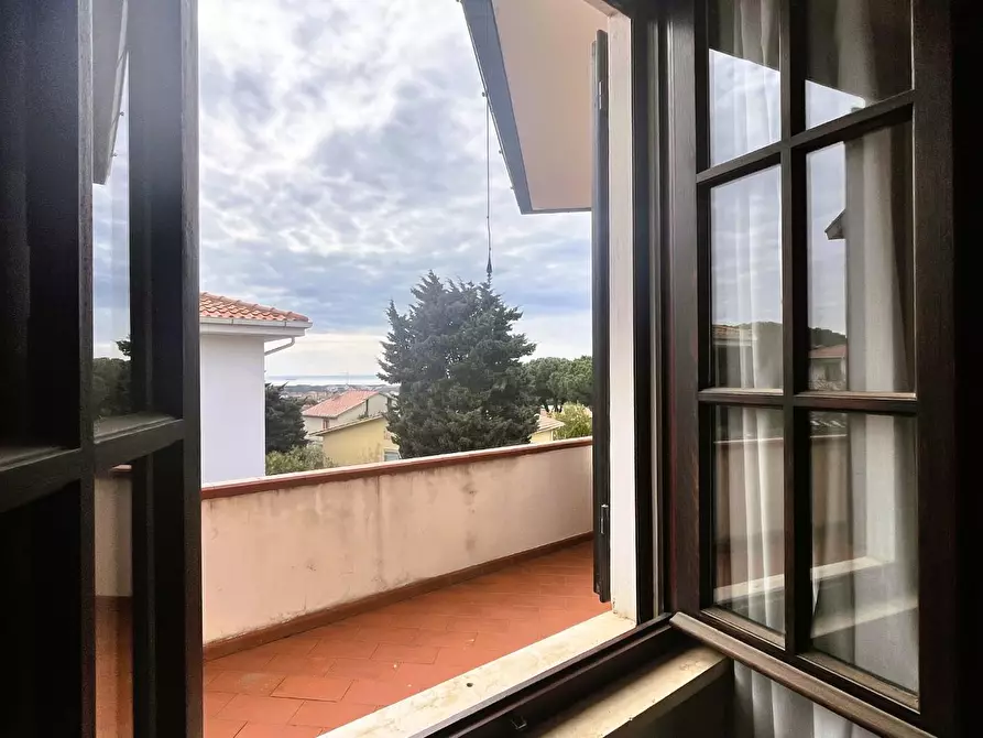 Immagine 37 di Villa in vendita  a Rosignano Marittimo