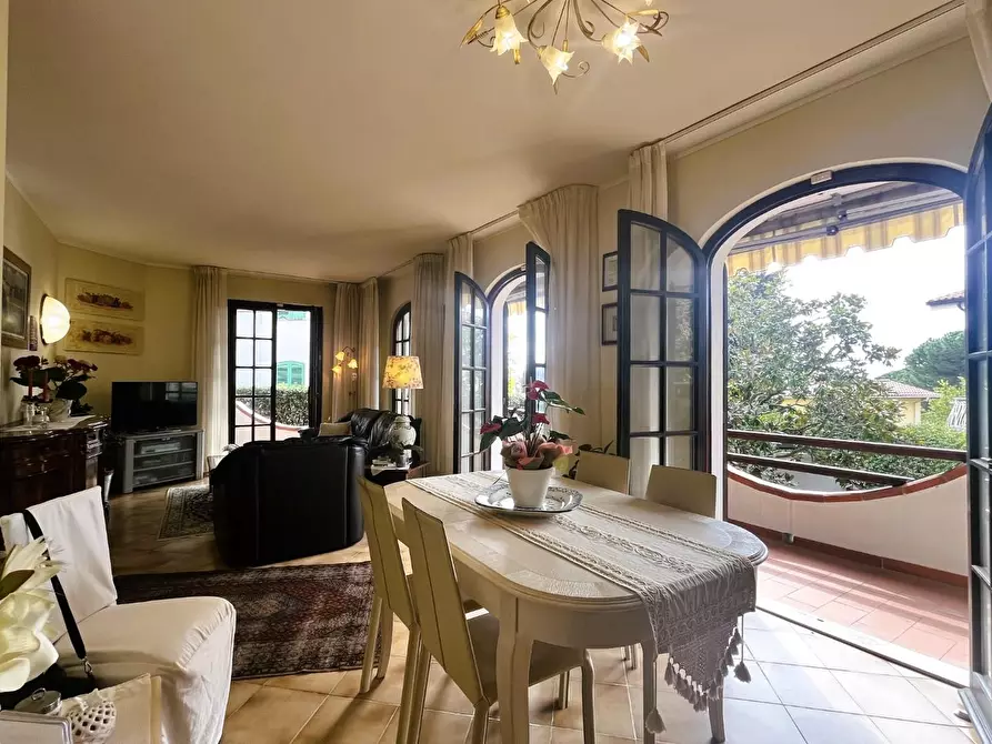 Immagine 16 di Villa in vendita  a Rosignano Marittimo