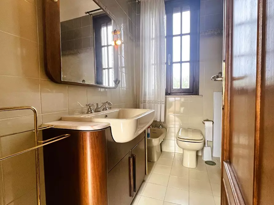 Immagine 35 di Villa in vendita  a Rosignano Marittimo