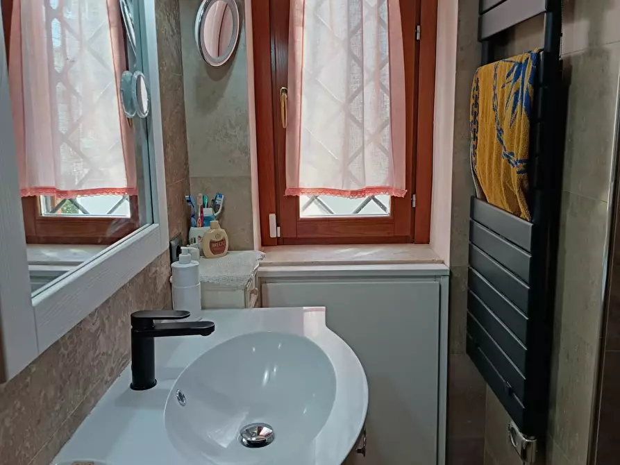 Immagine 19 di Appartamento in vendita  a Rosignano Marittimo