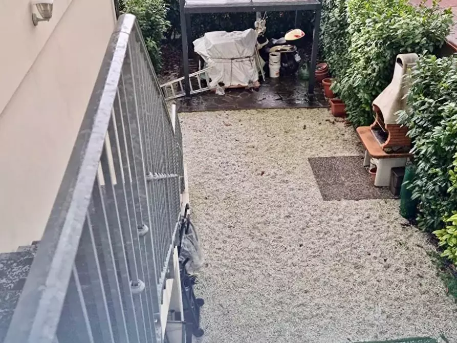 Immagine 20 di Casa bifamiliare in vendita  a Cascina