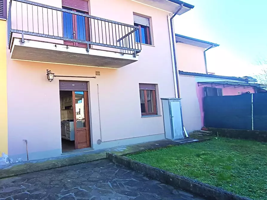 Immagine 27 di Villetta a schiera in vendita  a Barga