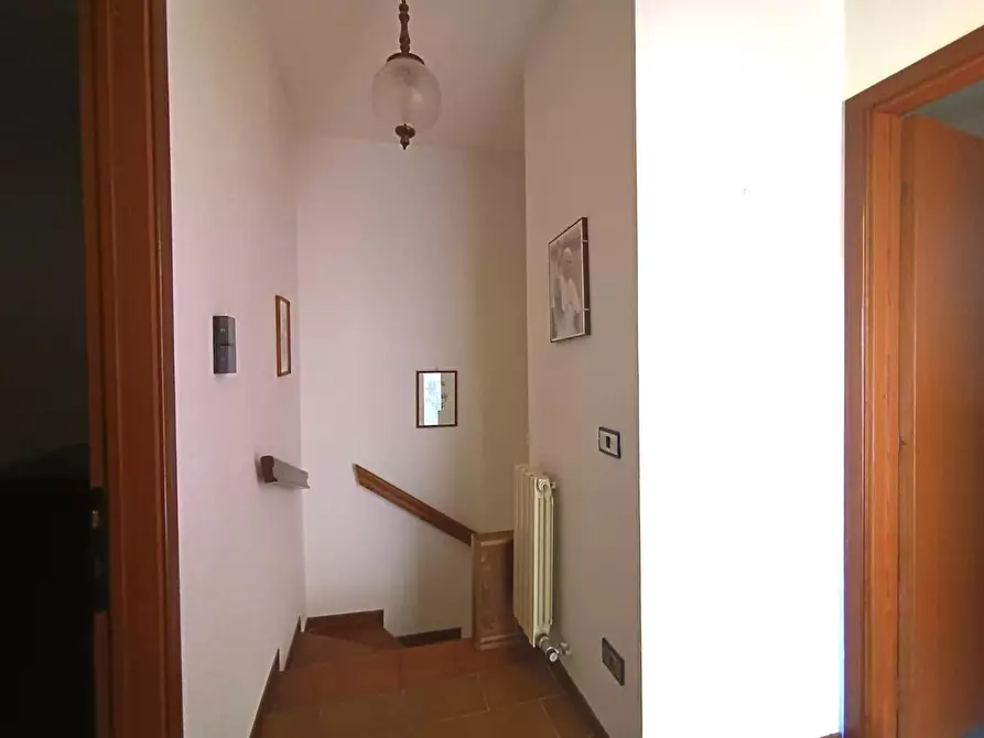 Immagine 12 di Villetta a schiera in vendita  a Barga