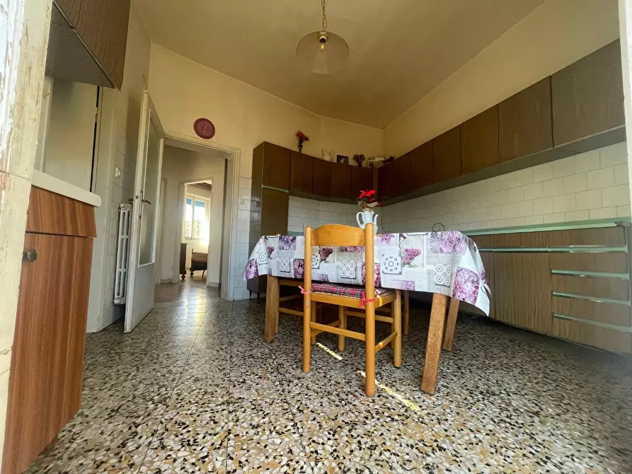 Immagine 2 di Appartamento in vendita  a Poggibonsi