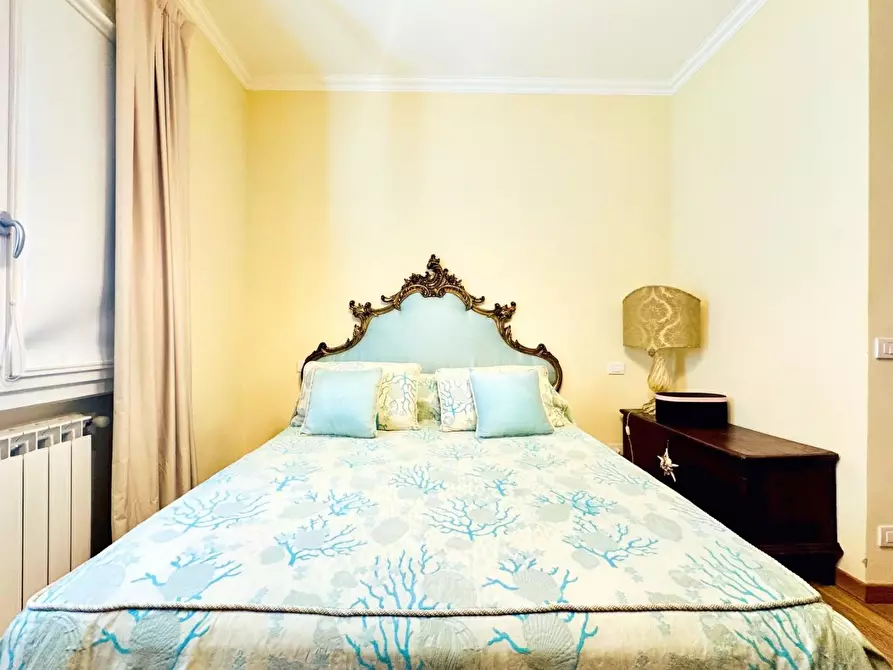 Immagine 18 di Casa indipendente in vendita  a Pietrasanta