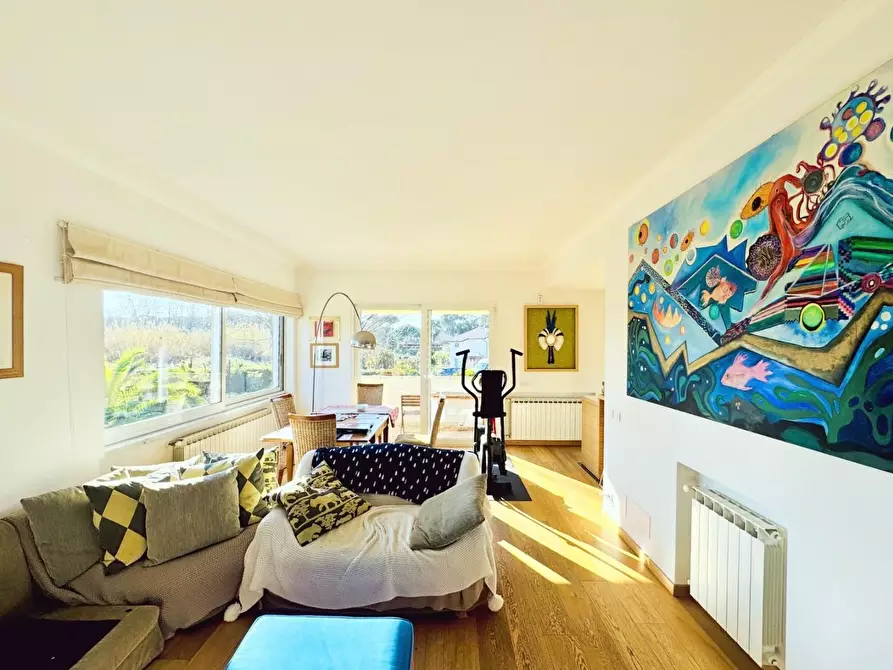 Immagine 4 di Casa indipendente in vendita  a Pietrasanta