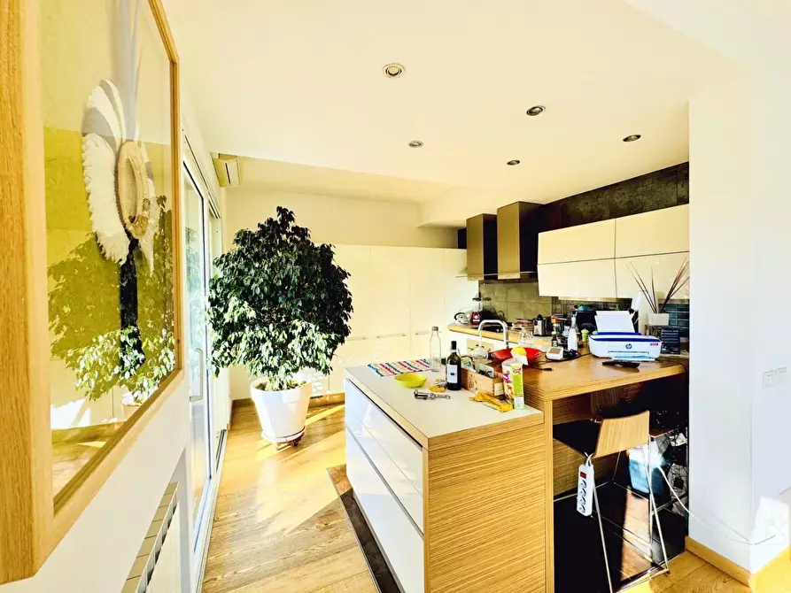 Immagine 5 di Casa indipendente in vendita  a Pietrasanta