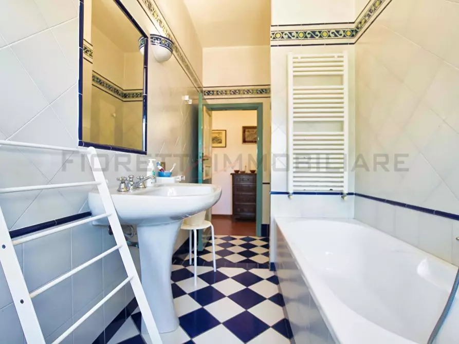 Immagine 22 di Villa in vendita  a Piombino