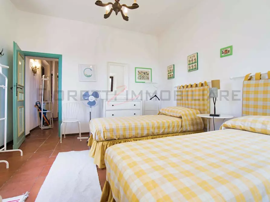 Immagine 37 di Villa in vendita  a Piombino