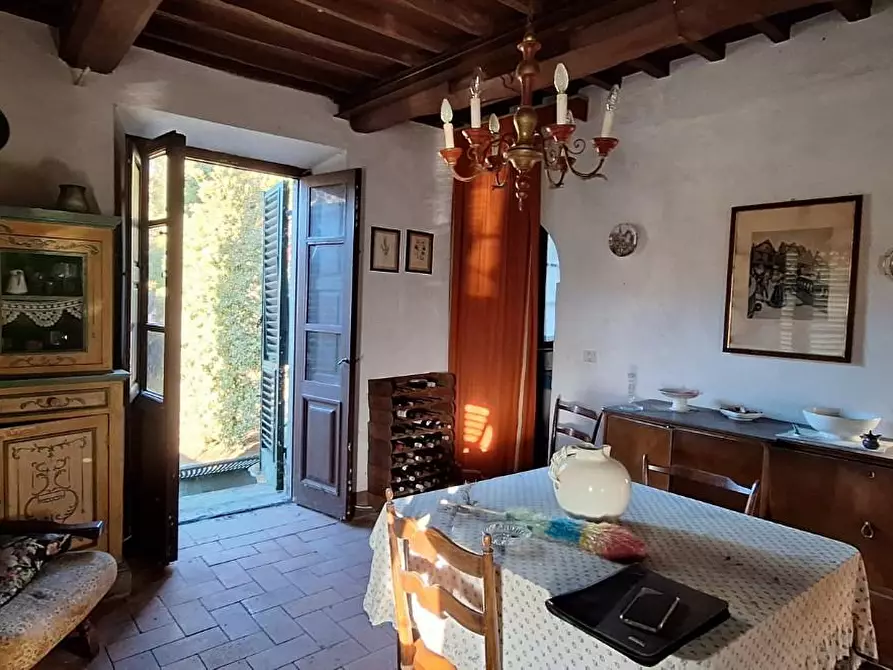 Immagine 14 di Villa in vendita  a Borgo A Mozzano