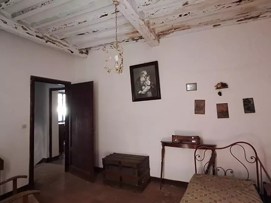 Immagine 19 di Villa in vendita  a Borgo A Mozzano