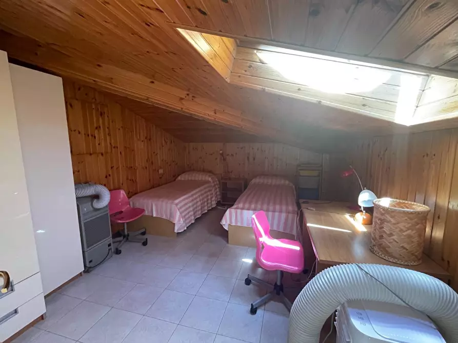 Immagine 11 di Villa in vendita  a Pietrasanta