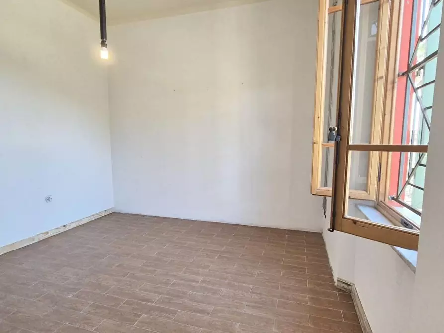 Immagine 113 di Casa colonica in vendita  a Camaiore