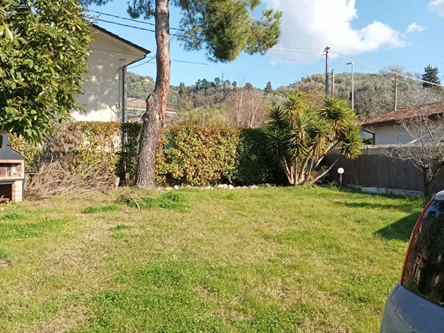 Immagine 140 di Casa colonica in vendita  a Camaiore