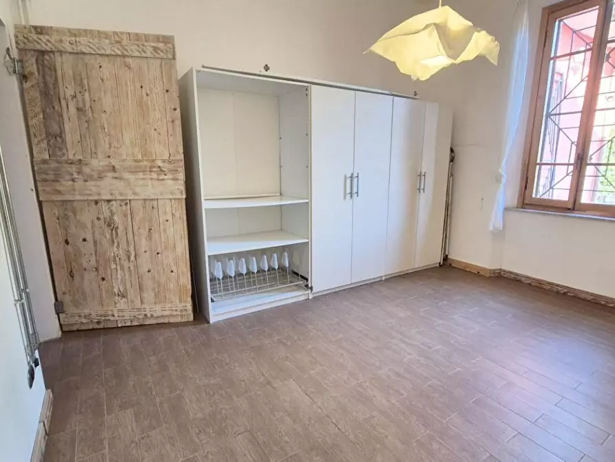 Immagine 103 di Casa colonica in vendita  a Camaiore