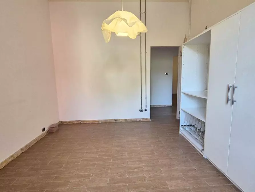 Immagine 108 di Casa colonica in vendita  a Camaiore