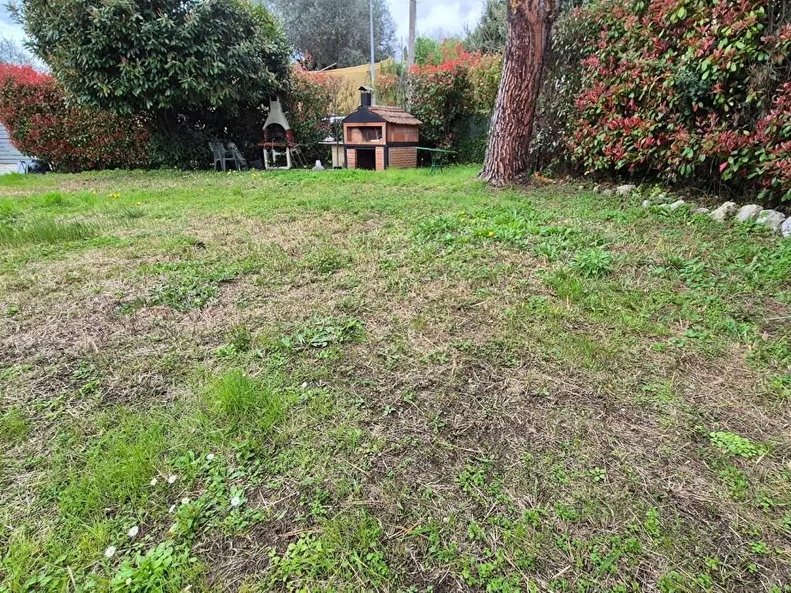 Immagine 133 di Casa colonica in vendita  a Camaiore