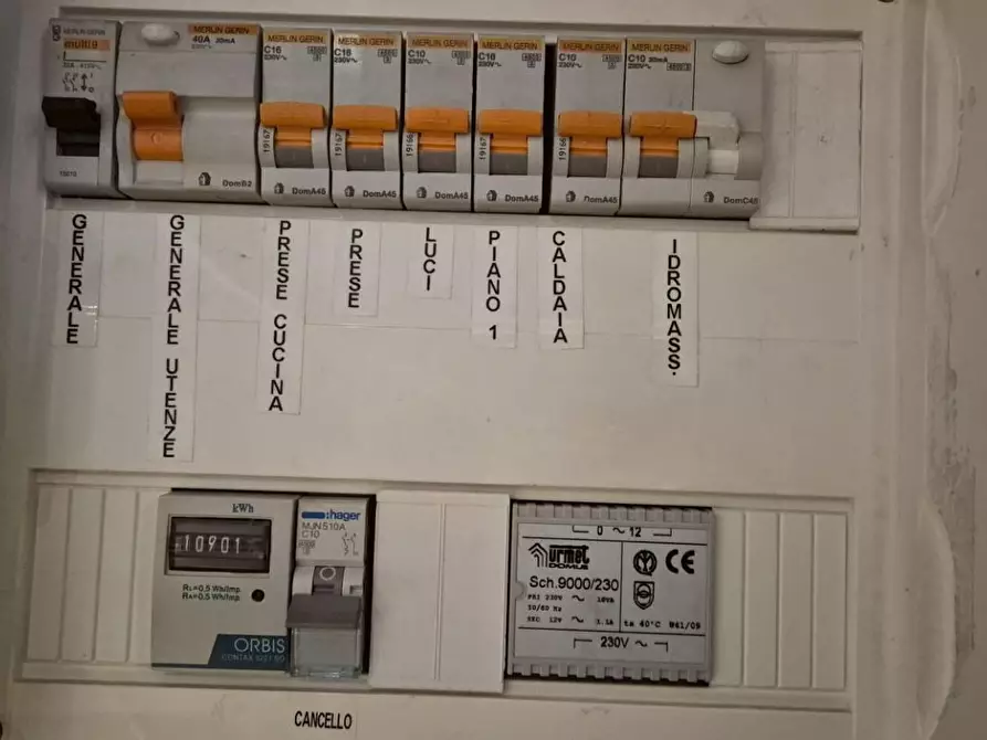 Immagine 138 di Casa colonica in vendita  a Camaiore