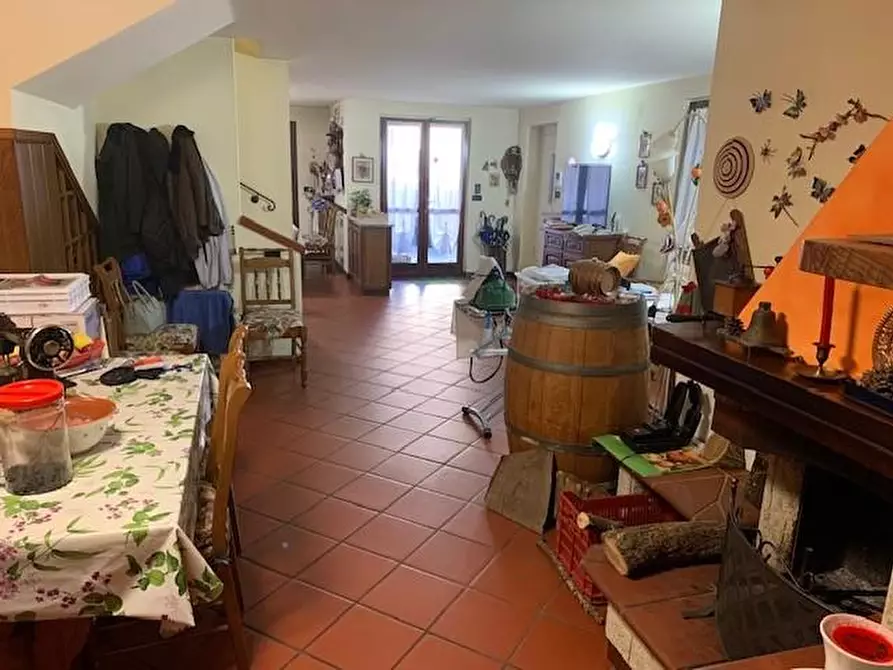 Immagine 17 di Villetta a schiera in vendita  a Buggiano