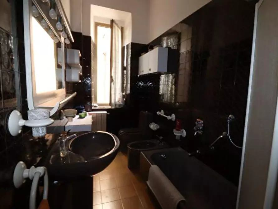 Immagine 4 di Appartamento in vendita  a La Spezia