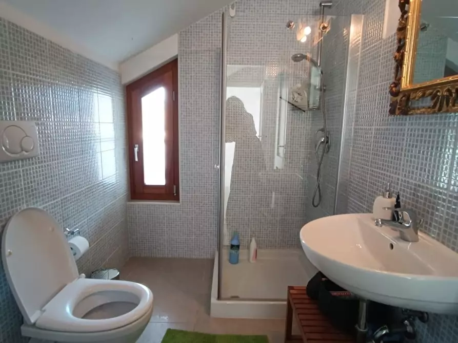 Immagine 27 di Casa bifamiliare in vendita  a Montignoso