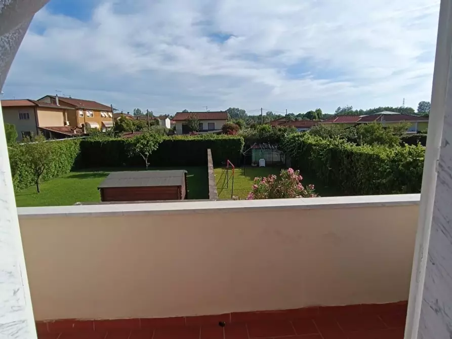 Immagine 29 di Casa bifamiliare in vendita  a Montignoso