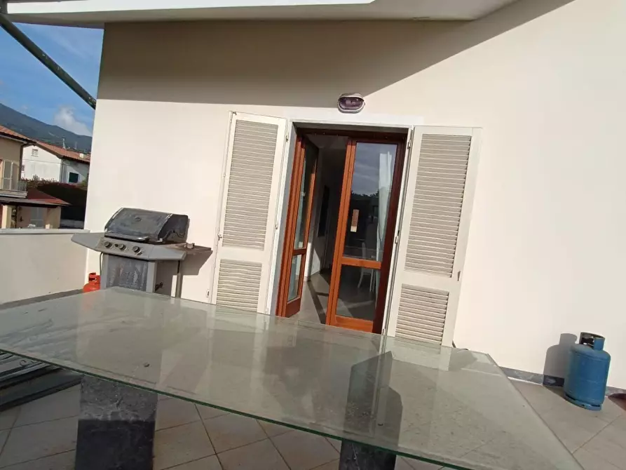 Immagine 16 di Casa bifamiliare in vendita  a Montignoso