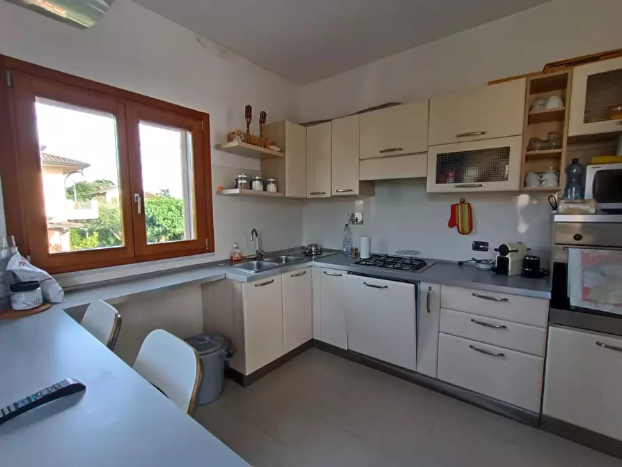 Immagine 17 di Casa bifamiliare in vendita  a Montignoso