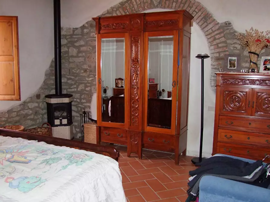 Immagine 10 di Casa colonica in vendita  a Dicomano