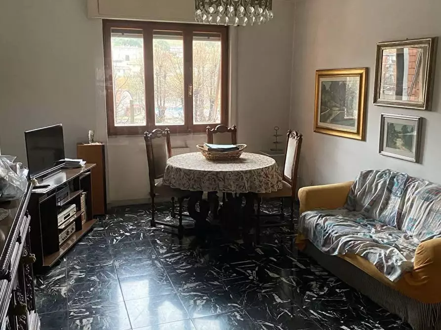 Immagine 1 di Appartamento in vendita  a Carrara