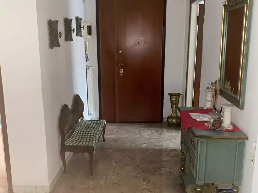 Immagine 5 di Appartamento in vendita  a Carrara