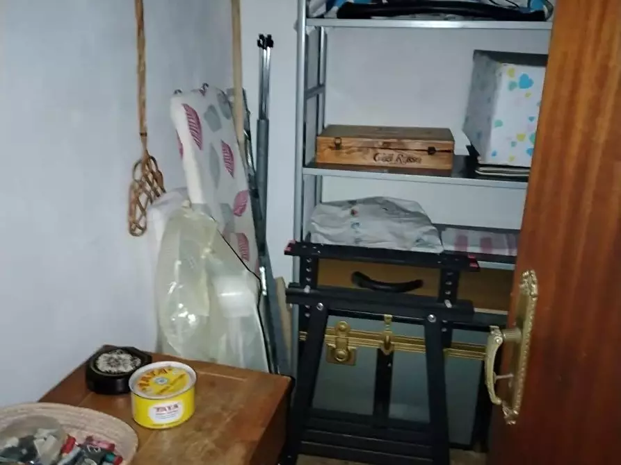 Immagine 16 di Appartamento in vendita  a Carrara