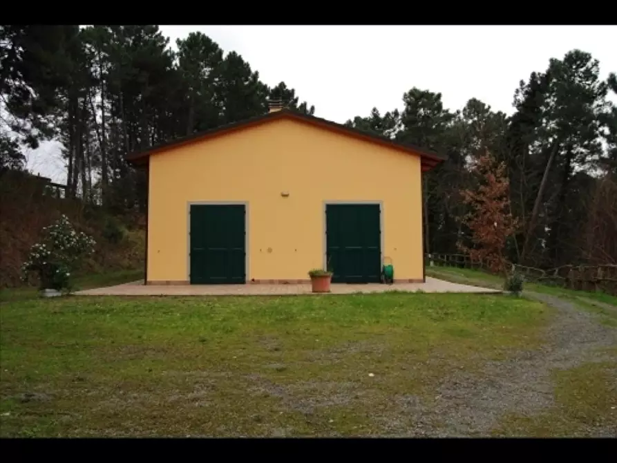 Immagine 5 di Deposito in vendita  a Montaione