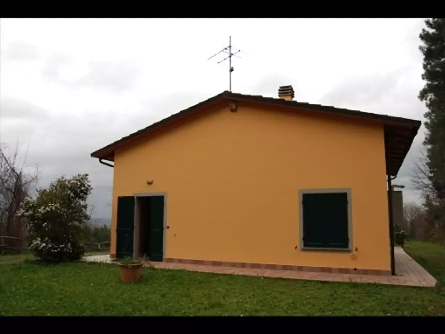 Immagine 4 di Deposito in vendita  a Montaione