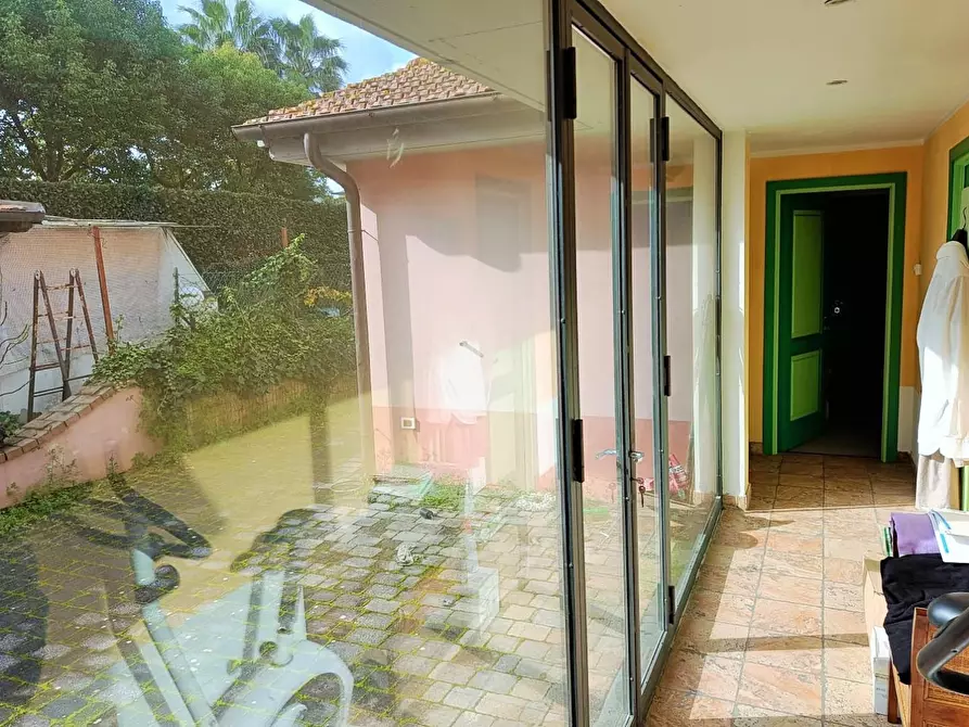 Immagine 13 di Casa bifamiliare in vendita  a Pisa