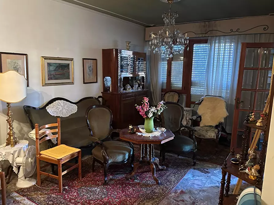 Immagine 1 di Appartamento in vendita  a Pisa