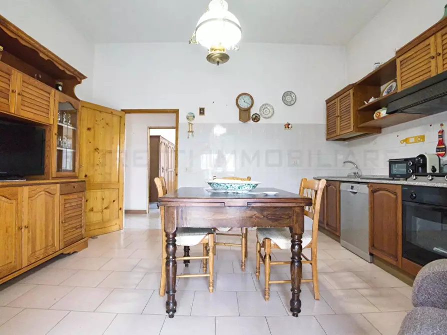 Immagine 14 di Appartamento in vendita  a Suvereto